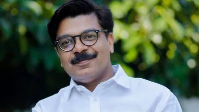 അപകടത്തിൽ പരിക്കേറ്റ യാത്രികന് രക്ഷകനായി എംഎൽഎ