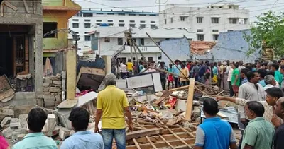 തിരുപ്പൂരില്‍ അനധികൃത പടക്ക നിർമാണ ശാലയില്‍ സ്ഫോടനം  9 മാസം പ്രായമായ കുഞ്ഞ് ഉള്‍പ്പടെ 3 മരണം