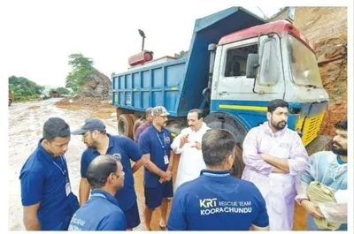 പരാതി കിട്ടി രണ്ടാംനാള്‍ ദുരന്തമുഖത്ത് എത്തിയ എംപി  br 11  ാം ദിവസം ഷോ വര്‍ക്കുമായെത്തിയ മന്ത്രി റിയാസ്