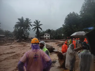 വയനാട്ടിലെ ഉരുൾപൊട്ടലിൽ മരിച്ചവരുടെ എണ്ണം 24 ആയി