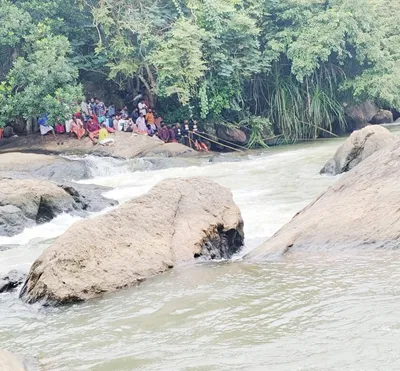 ഇരാറ്റിന്‍പുറം  വശ്യതയില്‍ ഒളിഞ്ഞിരിക്കുന്ന അപകടക്കെണി